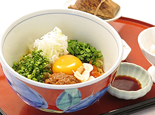 ざるそば、うどんと選べる小丼