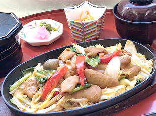 スタミナ牛モツ鉄板焼き