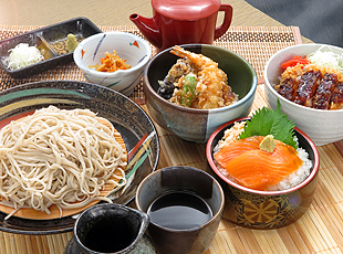 手打ち蕎麦と選べる小丼