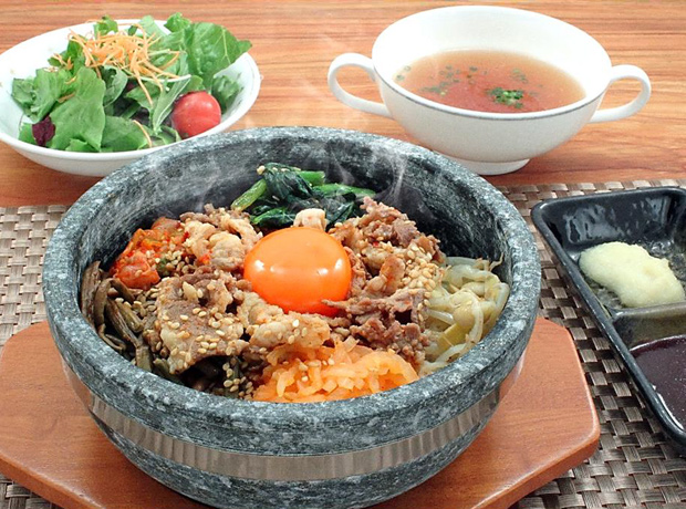 牛カルビの石焼ビビンバ