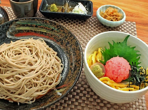 蕎麦とミニねぎとろ丼