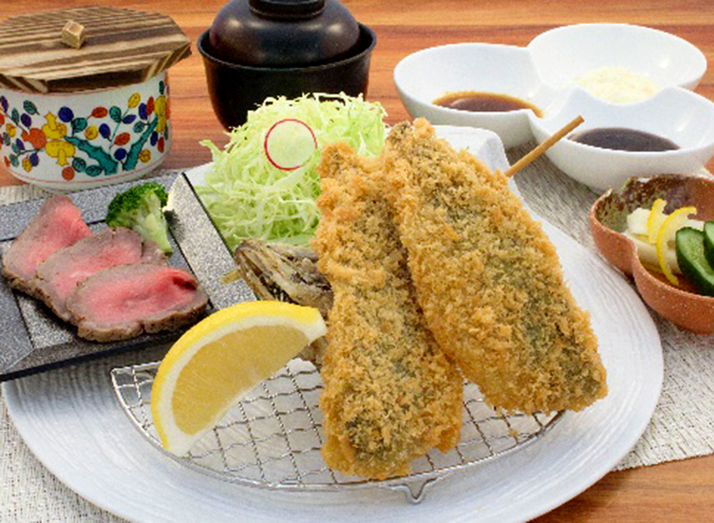 長崎産アジフライ姿揚げと国産ローストビーフの宮の森膳