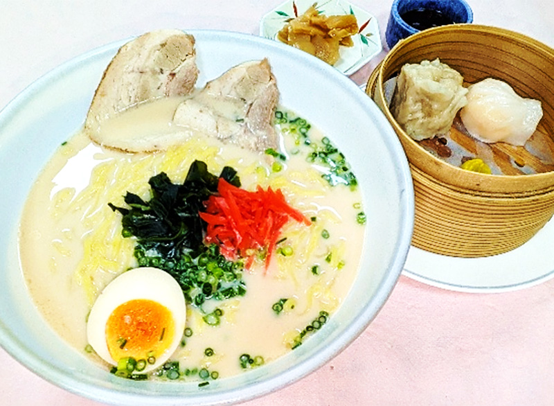 とんこつラーメン