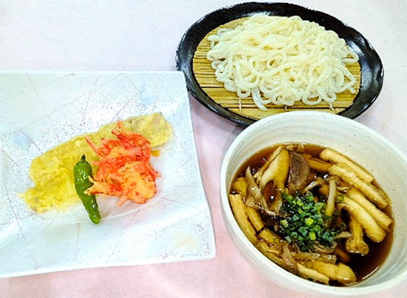 秋たっぷり!きのこ汁うどん