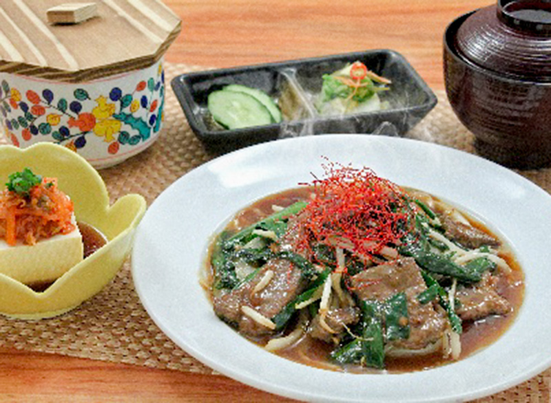 レバニラ炒め膳